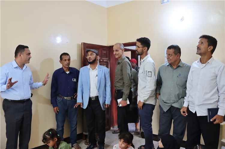 قيادة ردفان والشؤون الاجتماعية بلحج تشيدان بخدمات المركز المجتمعي ومركز تمكين المرأة