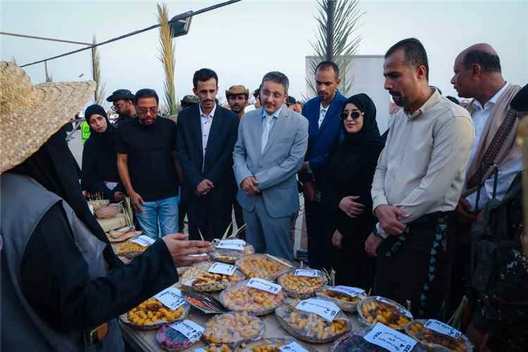 وزير الثقافة والسياحة يدشن القرية التراثية وكرنفال القوافل الثقافية ضمن فعاليات موسم البلدة السياحي 2026