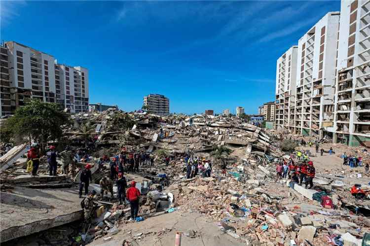 ارتفاع ضحايا زلزالي فنزويلا إلى 4829 قتيلاً