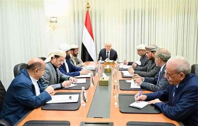 السلطة المحلية في إب تؤيد جهود الدولة في حماية السيادة الوطنية
