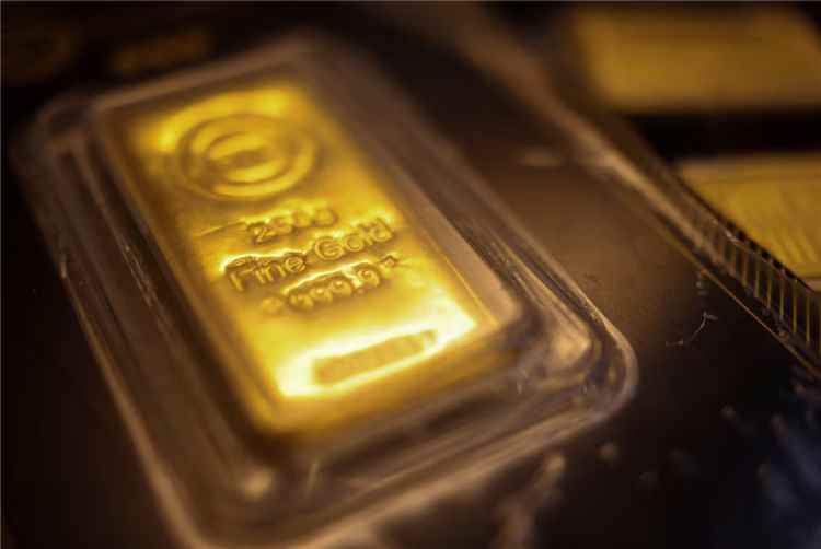 الذهب يتجه لأكبر خسارة أسبوعية في 6 أسابيع بفعل مخاوف التضخم