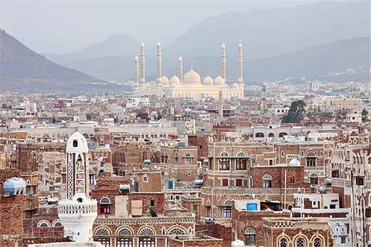مراقبون: تصعيد محتمل في اليمن وسط ترقب لخطوات الحوثيين بعد دعوة “جمعة التحذير والنفير”