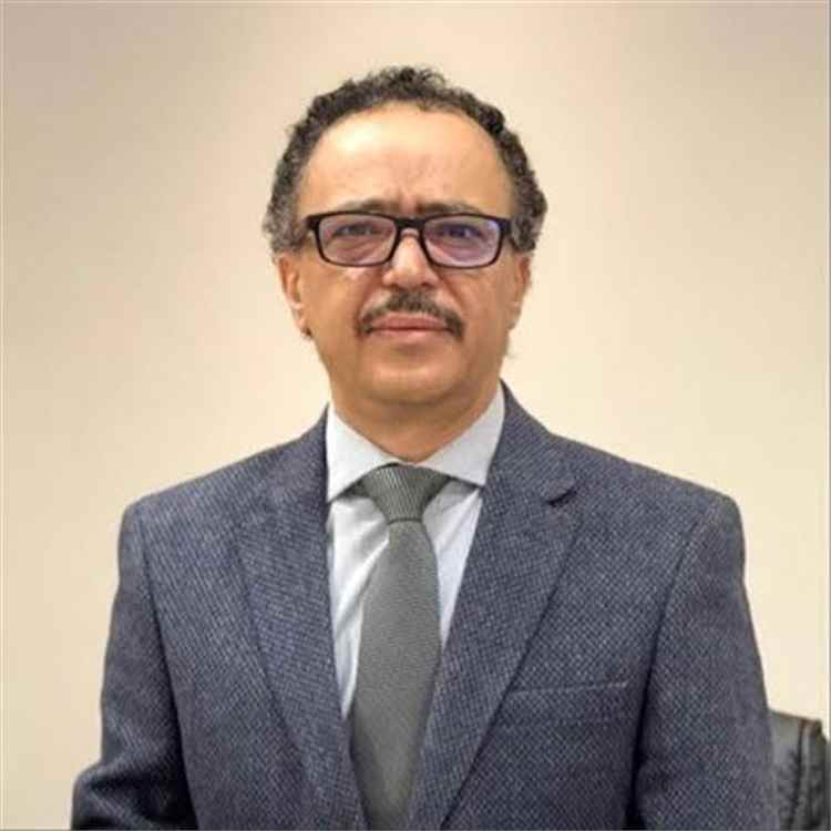 نجيب غلاب: تصعيد الحوثيين يعكس ضغوطاً إيرانية متزايدة
