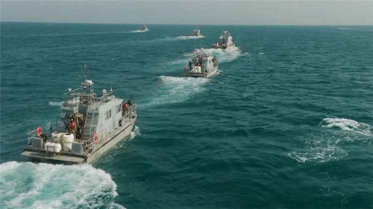 القوات البحرية تحبط محاولة حوثية للاقتراب من جزيرة زُقَر في البحر الأحمر
