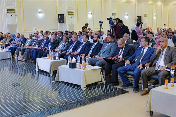 برعاية رئيس الوزراء.. انطلاق المؤتمر الدولي الأول للتحول الرقمي والابتكار بعدن