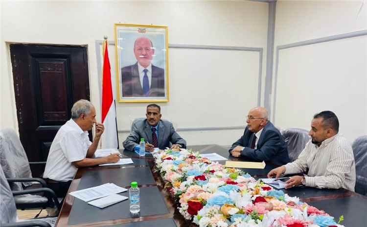 اللجنة العليا للمناقصات والمزايدات تقر مشروعي الموازنة النصفية لعام 2026 والموازنة العامة لعام 2027..