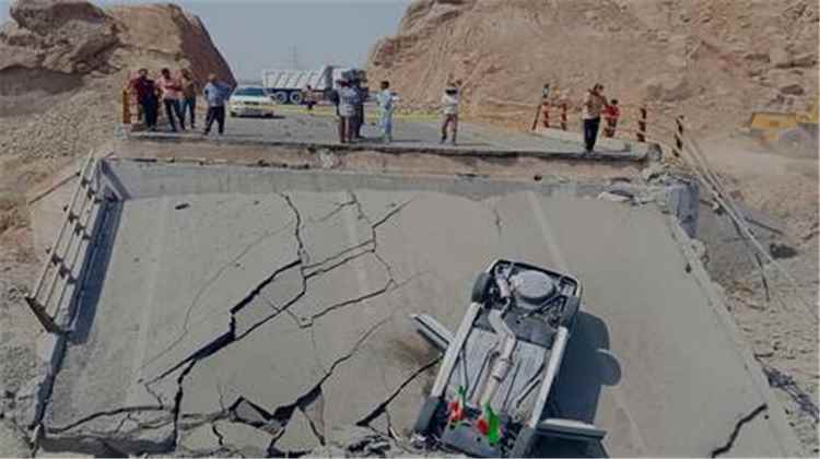 حصيلة جديدة... قتـــ،لى الهجمات الأمريكية على إيران يرتفعون إلى 55
