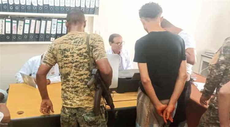 برئاسة المفلحي.. فريق طبي من صحة المنصورة يقدم خدماته الطبية لسجناء شرطة القاهرة