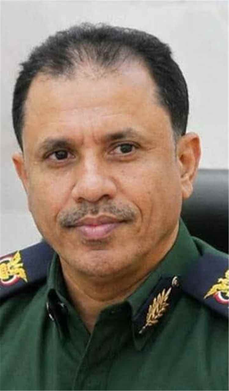 العميد يوسف العاقل يهنئ العميد الركن الدكتور قاسم الهارش بمناسبة تكليفه مديرًا عامًا لأمن محافظة أبين