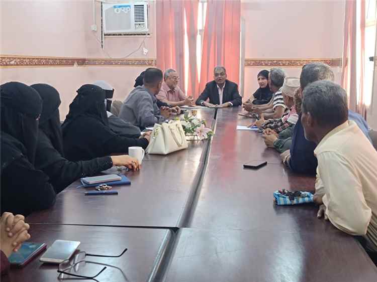 مدير عام مديرية المعلا ينفذ نزولًا ميدانيًا إلى مكتب التربية والتعليم ويؤكد دعم السلطة المحلية للقطاع التربوي