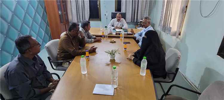 المدير العام للمؤسسة المحلية للمياه والصرف الصحي بساحل حضرموت يتفقد فرع الغيل ويطلع على سير العمل ومستوى الأداء