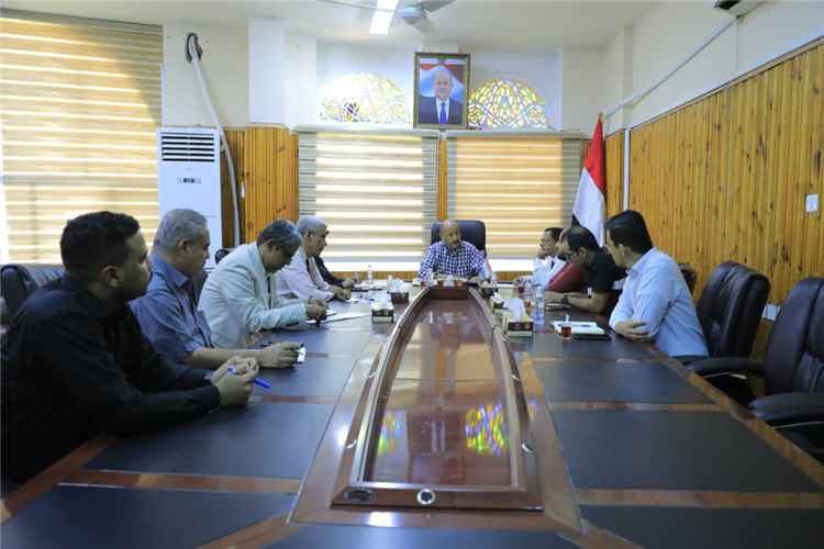 الوكيل بارباع يؤكد أهمية تنظيم مهرجان شبام الثقافي بما يليق بمكانة المدينة التاريخية