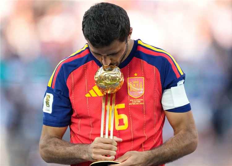 رودري يصل مدريد