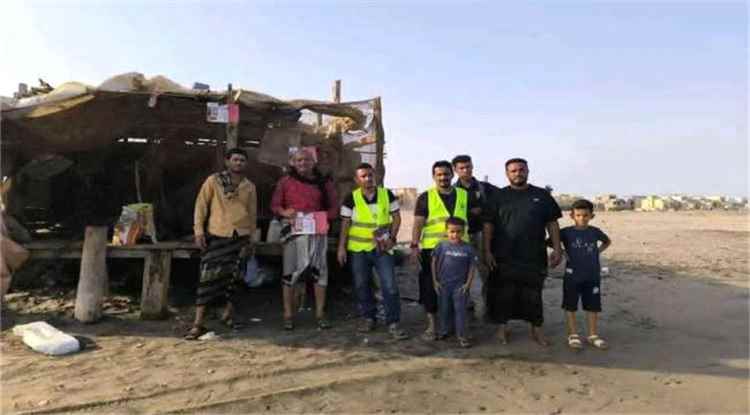 جمعية غواصي عدن تنفذ حملة توعوية بساحل الحسوة للحد من حوادث الغرق