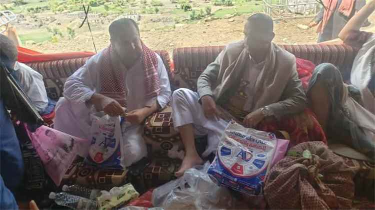 أبناء منطقة القدم بمحافظة الضالع يتفقون على تحديد مهور الزواج بمليون وخمسمائة الف على كل شاب