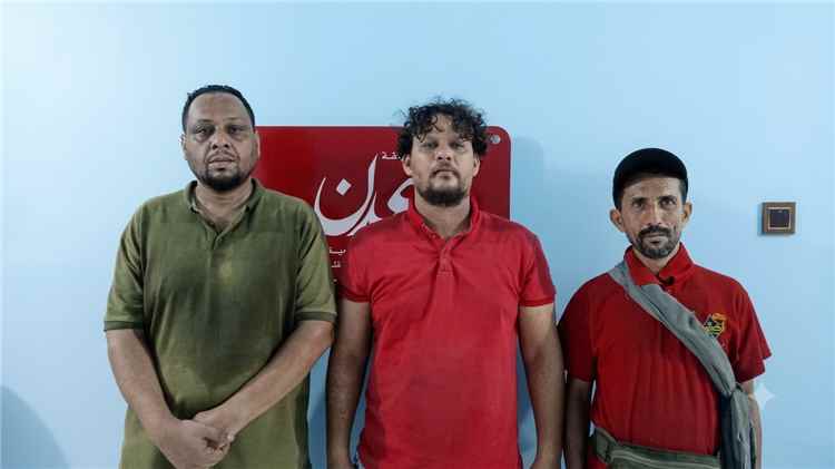مواطنو حي السيلة الطليان بالشيخ عثمان يناشدون وزير الكهرباء إنهاء معاناتهم مع الانقطاعات