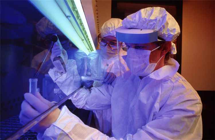 عقار تجريبي يظهر فعالية واعدة في علاج فيروس نقص المناعة المكتسبة HIV-1