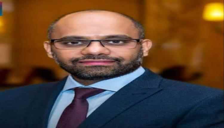 وزير الاتصالات وتقنية المعلومات يستقبل العزاء في وفاة عمه بالقاهرة