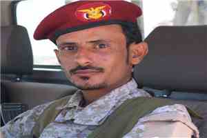 العميد أحمد منصور المرقشي يهنئ محافظ أبين بمناسبة تعيينه قائدا لمحور أبين وترقيته إلى رتبة لواء