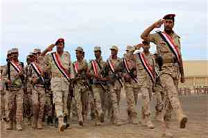 مطالبات بتوحيد رواتب منتسبي الدفاع والداخلية مع التشكيلات العسكرية التابعة للتحالف وصرفها بالريال السعودي