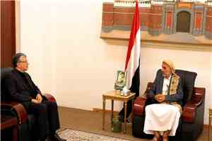 أول ظهور علني للسفير الإيـ.ـراني في صنعاء يثير تساؤلات حول طبيعة العلاقة مع الحـ.ـوثيين