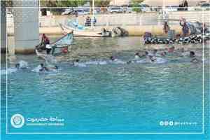 ضمن الفعاليات والبطولات الرياضية لمهرجان البلدة السياحي.. غدا خور المكلا يشهد بطولة البلدة للسباحة في المياه المفتوحة