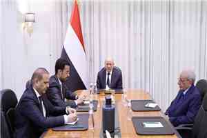 رئيس مجلس القيادة الرئاسي يجتمع برئاسة هيئة التشاور والمصالحة