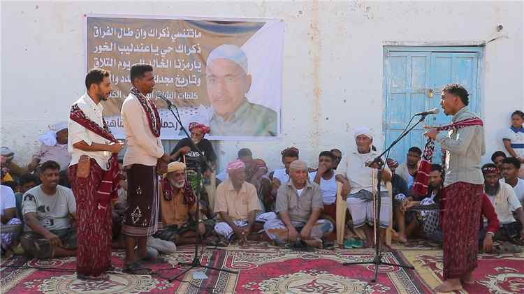 إحياء زيارة الشيخ سعد باثقيلي بزغفة يعيد وهج أحد أعرق الموروثات الاجتماعية بالشحر (صور)