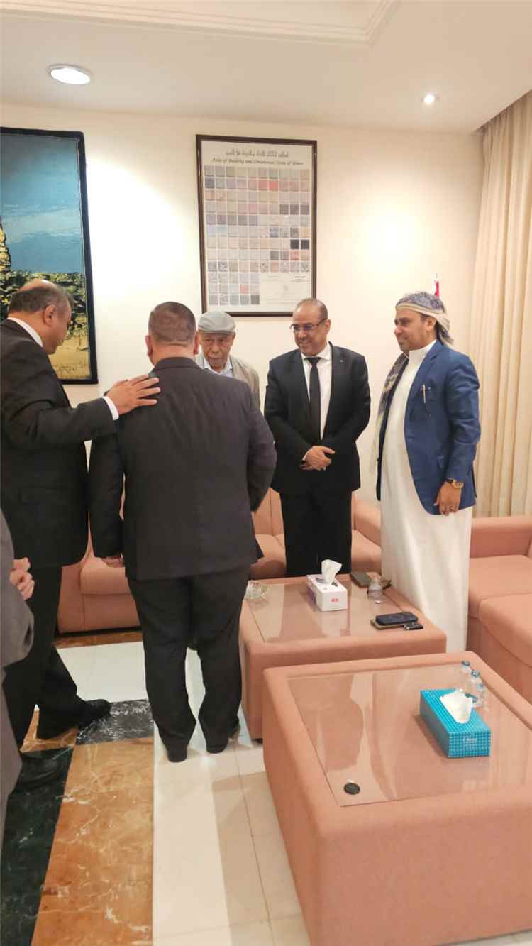 مسقط تحتضن مجلس عزاء بوفاة الرئيس المشير عبدربه منصور هادي