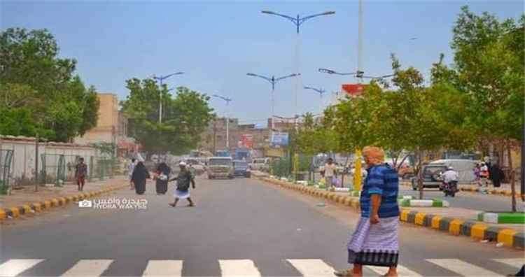 مناشدة لمراجعة كشوف الحوافز بأبين بعد ملاحظات حول إدراج أسماء متطوعين في مدارس أخرى