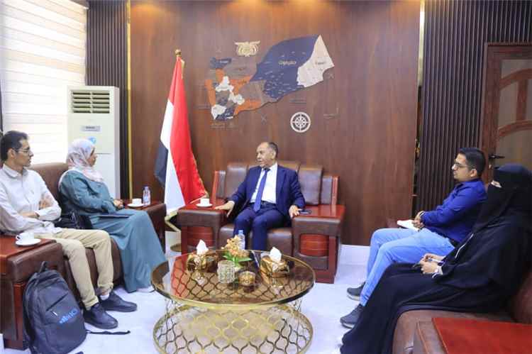 وزير الصناعة يناقش مع الجهاز المركزي للإحصاء تحديث قواعد بيانات المنشآت الصناعية والتجارية