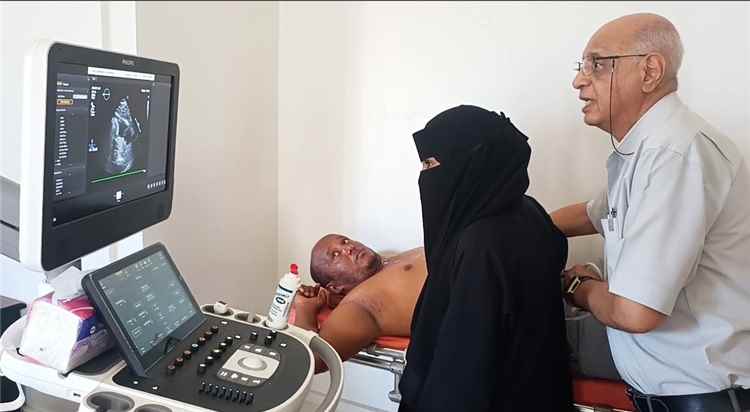 الصحة بعدن تدشن دورة تدريبية لـ20 طبيباً حول تشخيص أمراض القلب باستخدام جهاز الإيكو