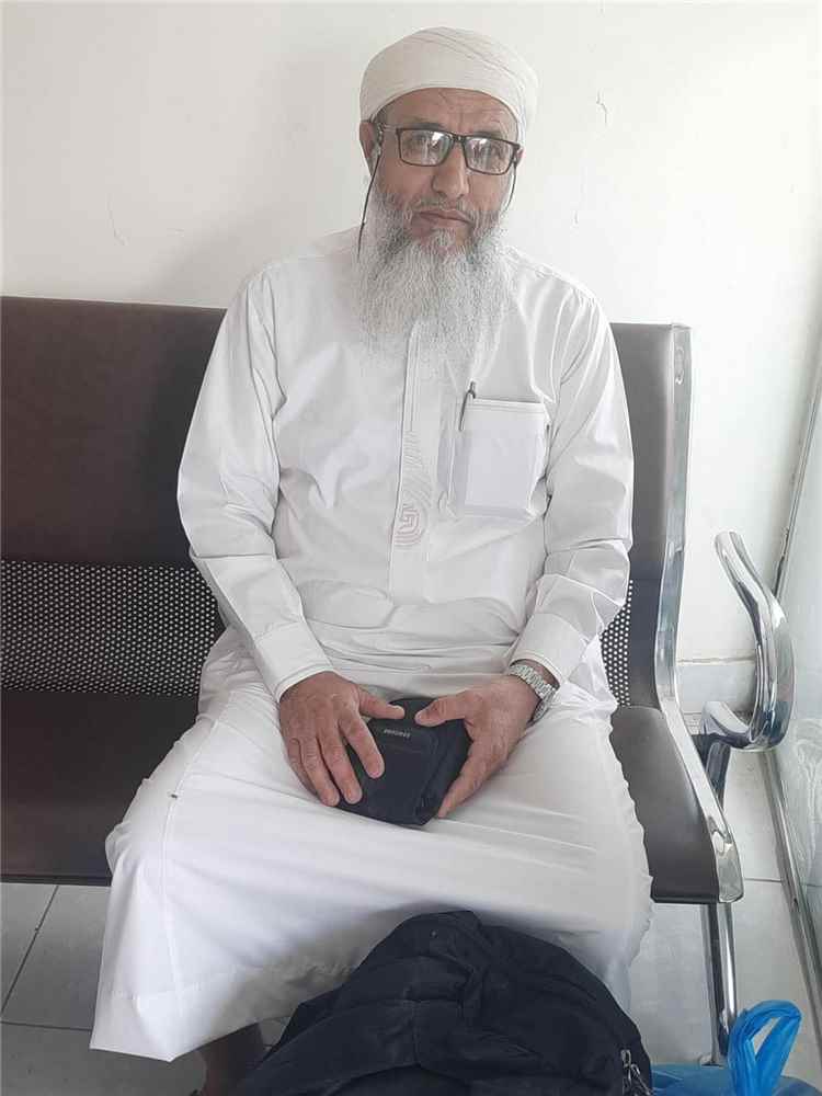 مدير عام شرطة محافظة البيضاء يعزي في وفاة الاخ صالح محمد الحميقاني