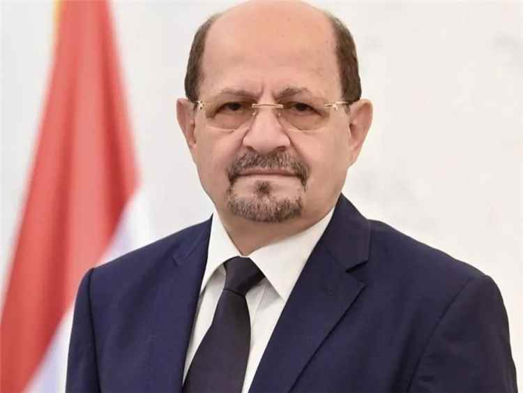 رئيس الوزراء وزير الخارجية يعزي بوفاة الأديب والصحفي الكبير سعيد عولقي