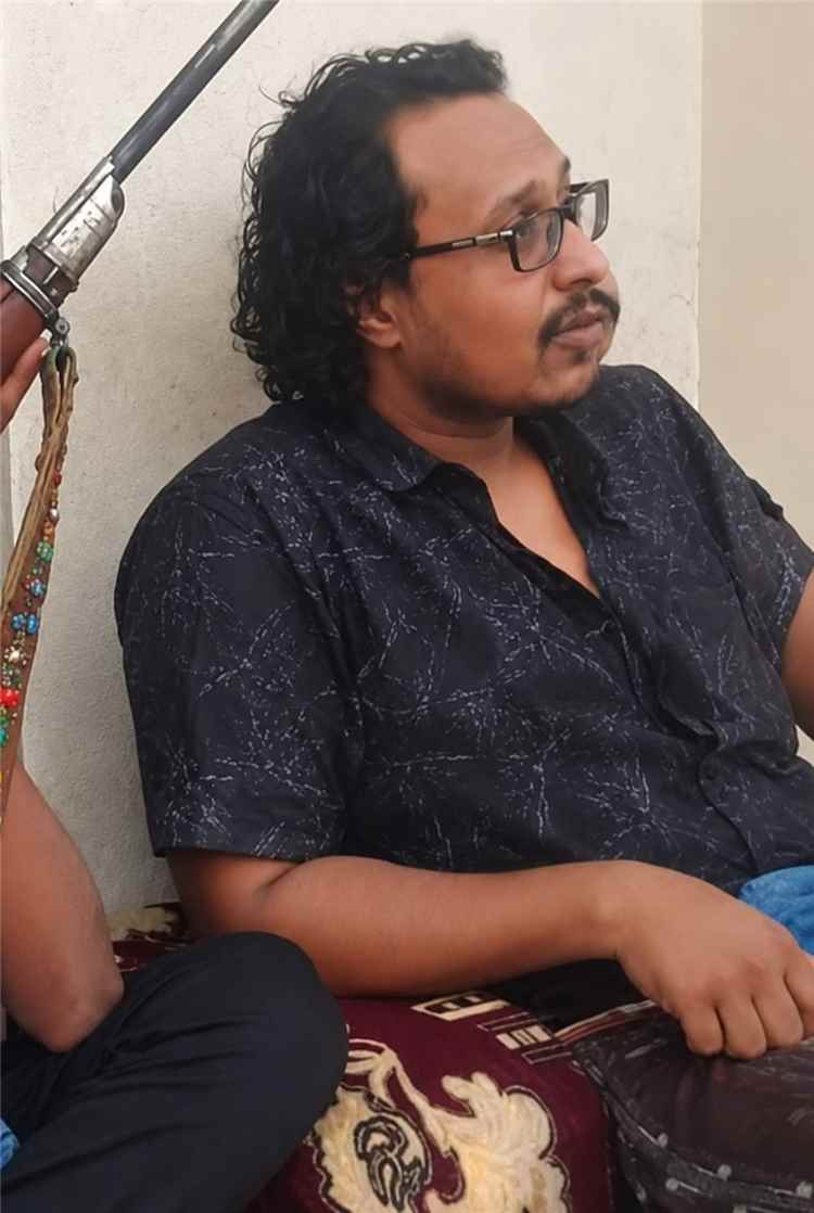 حادثة اغتيال تهز المكلا.. مقتل نجل مدير أمن سابق وفرار المنفذين
