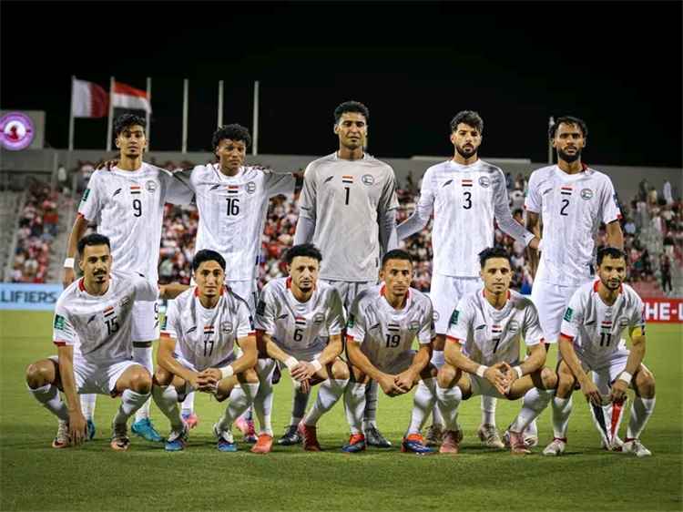 بعثة المنتخب الوطني الأول تصل إلى عدن