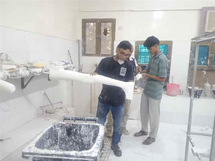 مدير الأطراف الصناعية بعدن يكشف عن قيام المركز بإجراء عملية تشوه خلقي بنجاح