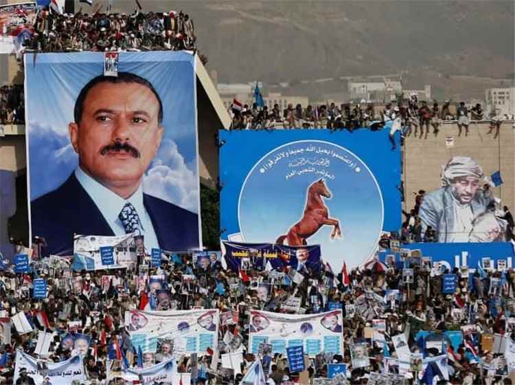 انفجار داخل المؤتمر الشعبي العام: صراع الشرعية يهدد وحدة الحزب.. وتحذيرات من “تفكك تنظيمي” وشيك