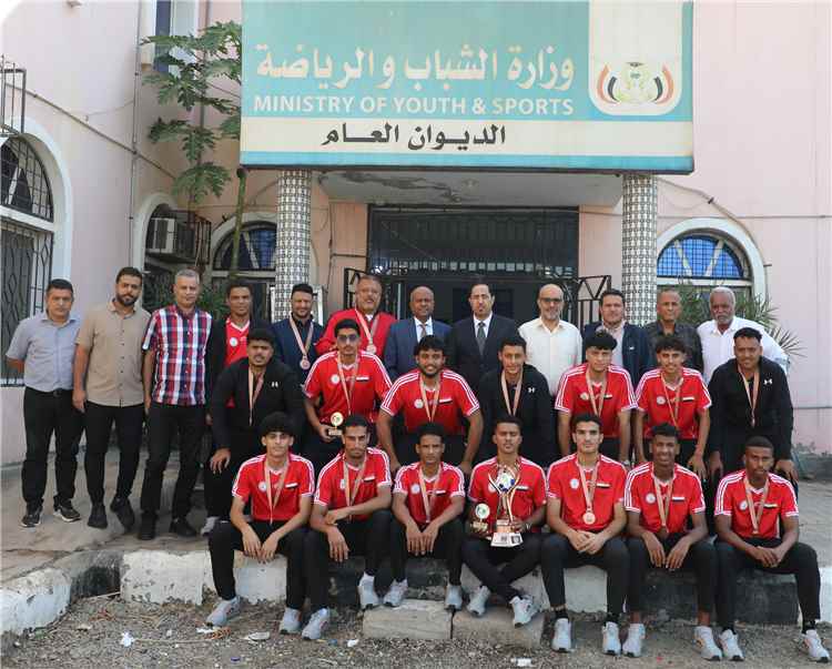 الوزير البكري يُكرّم بعثة منتخب كرة اليد لتحقيقه برونزية البطولة الدولية في بنجلاديش (صور)