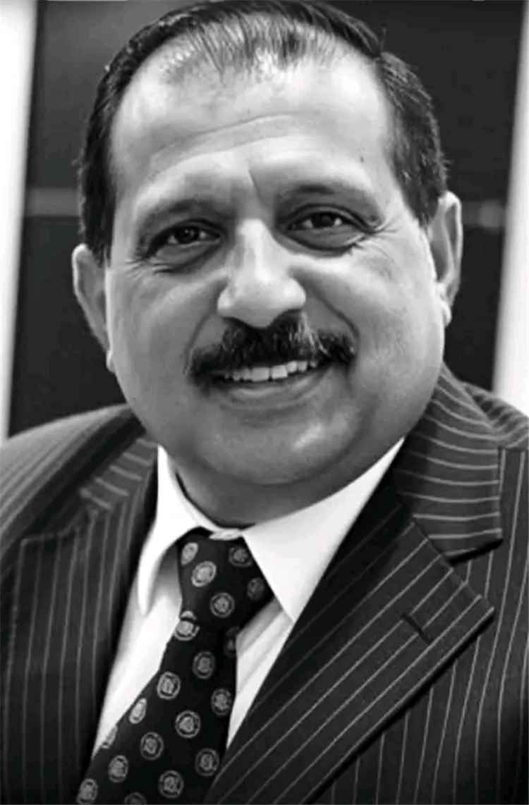 الزعيم حسن باعوم يعزي اللواء احمد سعيد بن بريك في وفاة شقيقه