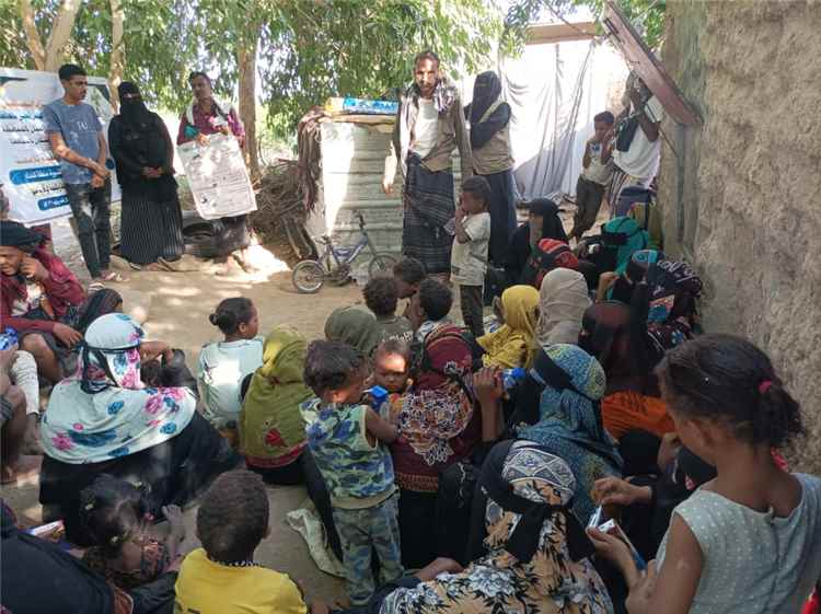 جمعية الصمود النسوية تنفذ حملة توعوية بمخاطر الحميات في دار العرائس بلحج