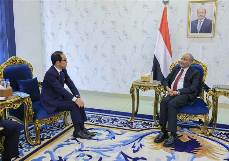 عضو مجلس القيادة الرئاسي محمود الصبيحي يستقبل في عدن السفير الياباني