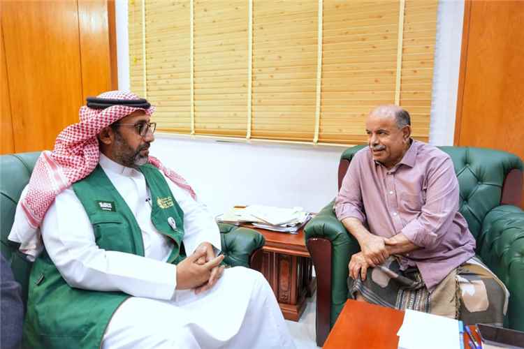 الخنبشي يطّلع على تدخلات مركز الملك سلمان ويناقش أوضاع الجمارك ومخرجات ورشة موسم البلدة