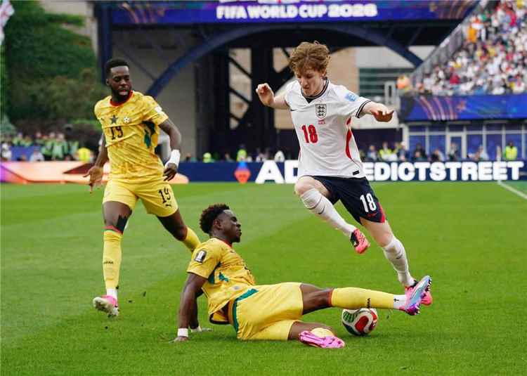 إنجلترا تتعثر أمام غانا بتعادل سلبي في كأس العالم 2026