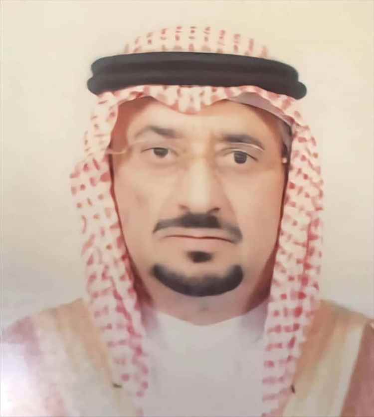 الأمير الدكتور أحمد العوذلي يدعم طالبه من لودر بمبلغ مالي تقديراً لإصرارها على العلم
