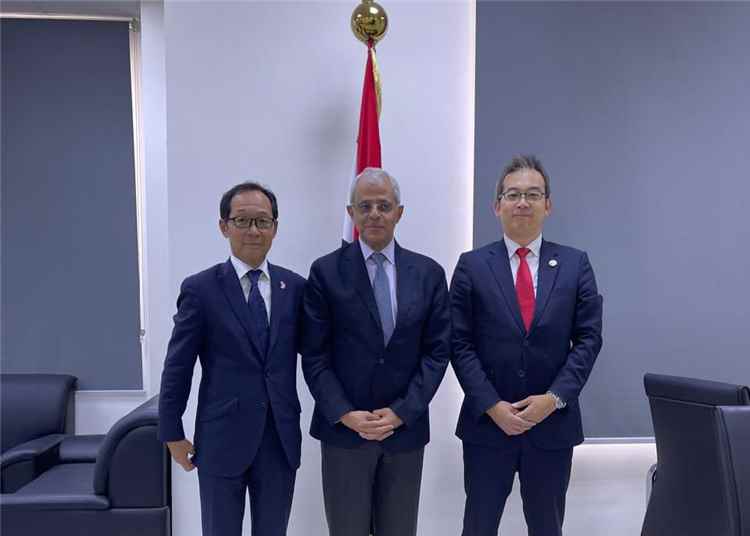 نائب وزير الخارجية يلتقي في عدن  السفير الياباني ووفد (جايكا)