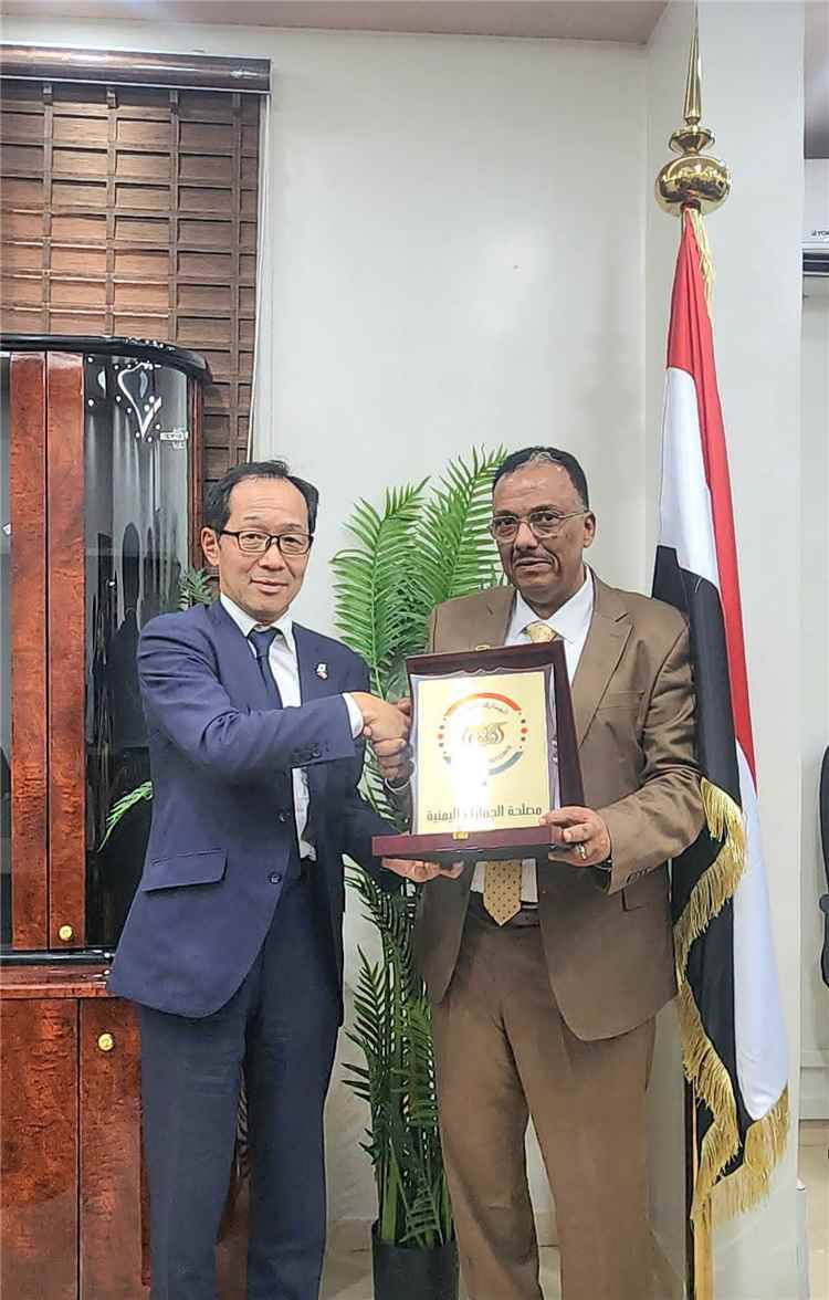 السفير الياباني وفريق "الجايكا" يزوران مصلحة الجمارك ويؤكدان دعم بناء القدرات والبنية التحتية الجمركية