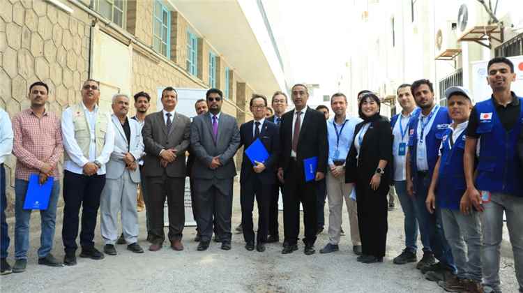 ​بحضور السفير الياباني.. وزير التعليم الفني يطلع على المشاريع الممولة من حكومة اليابان في عدن