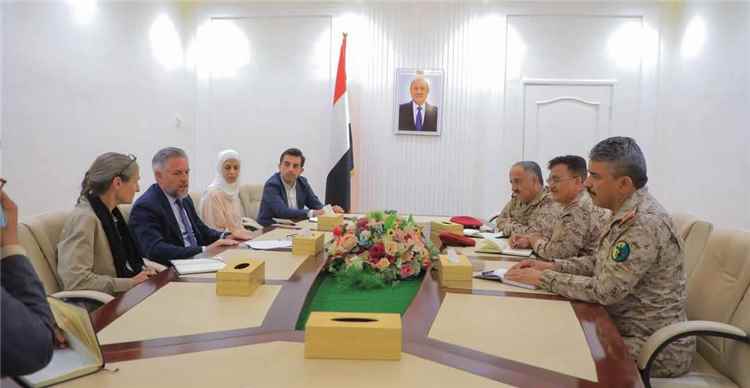 المفتش العام للقوات المسلحة يلتقي سفيري الاتحاد الأوروبي ومملكة هولندا لبحث المستجدات