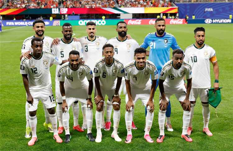قبل مواجهة الرأس الأخضر.. سيناريوهات تأهل السعودية لدور الـ32 في كأس العالم